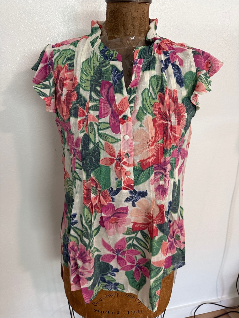 Floral Button-Front Ruffle-Sleeve Blouse - Pink & Green